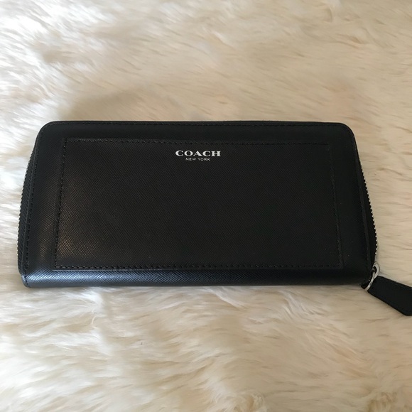 Coach Blk Darcy Saffiano Leather Accordion Wallet - Picture 1 of 8